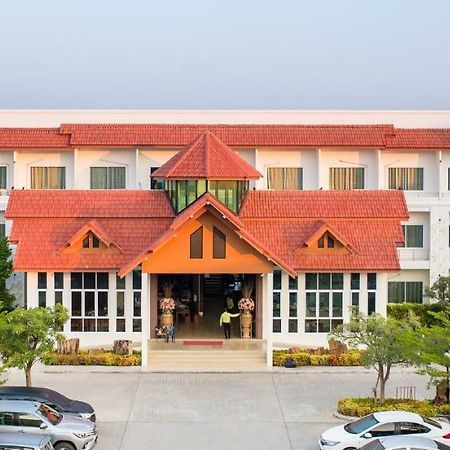 Silayok Grand Hotel Tak Zewnętrze zdjęcie