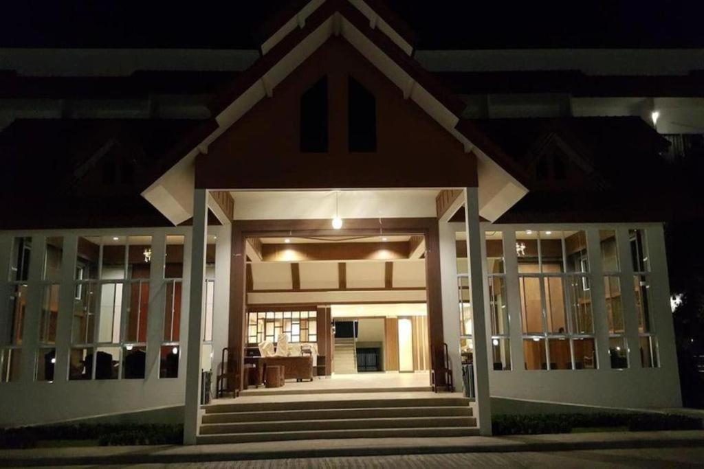 Silayok Grand Hotel Tak Zewnętrze zdjęcie